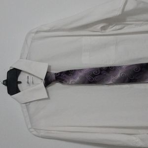 👔white men's dress shirt with tie.
